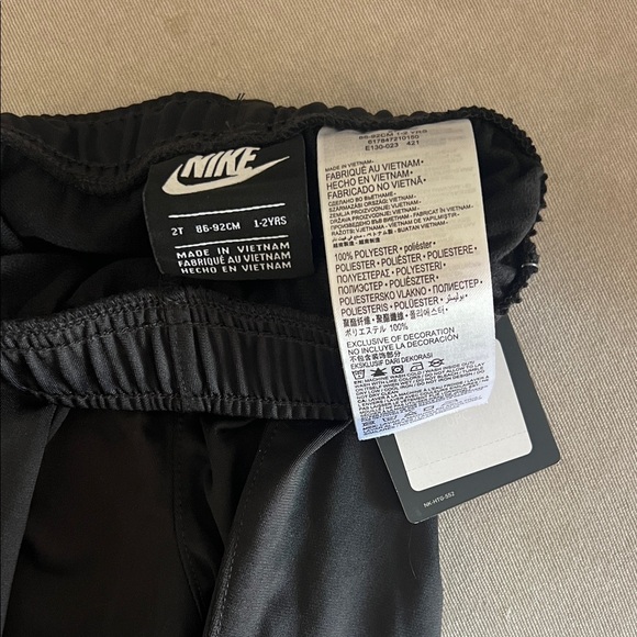 Nike Black Athletic Tracksuit - Picture 5 of 5